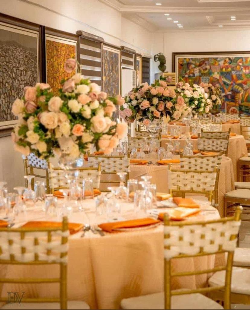 Luxury wedding decoration by IGOS Events showcasing sophisticated event styling.